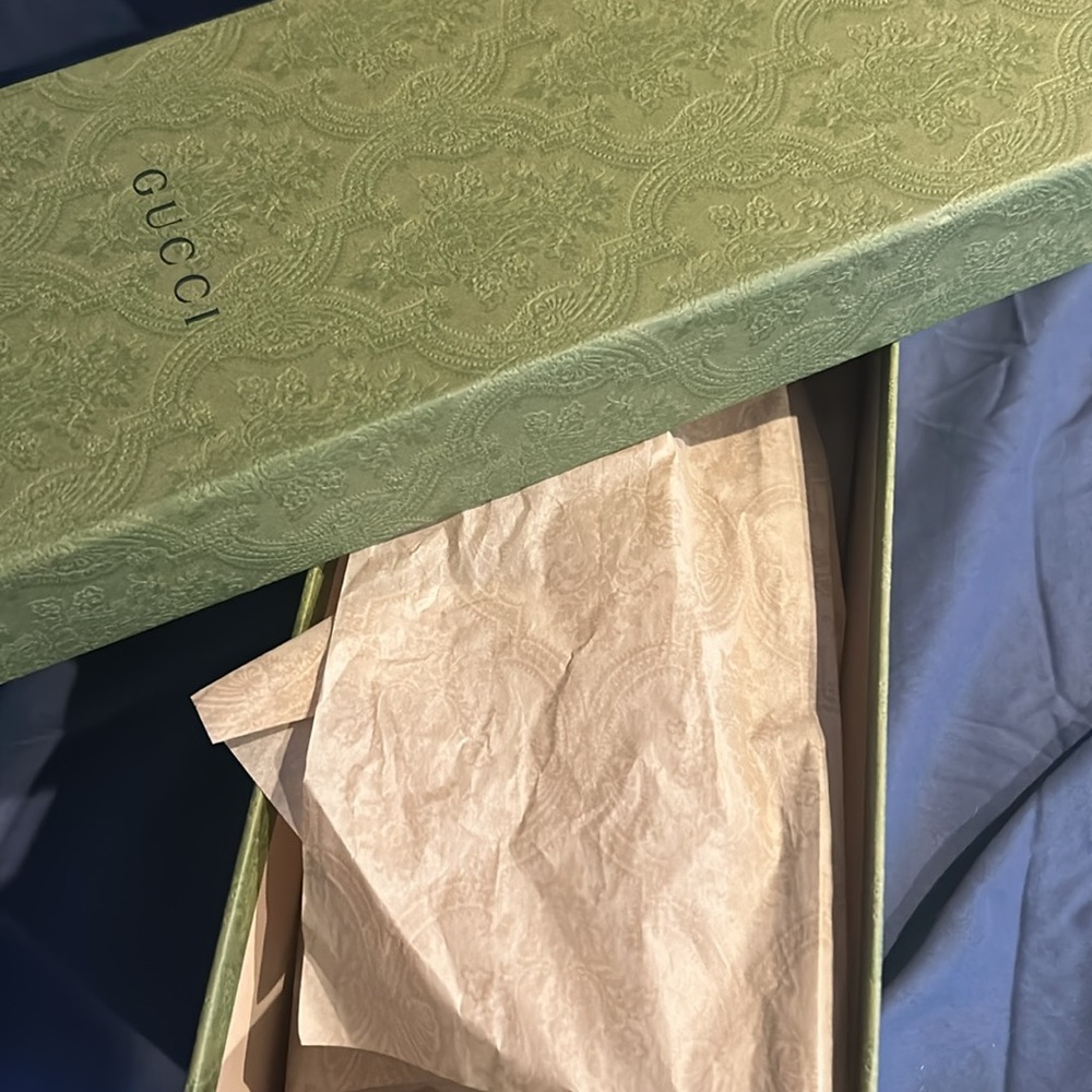 Gucci Shoe Box - Picture 3 of 3